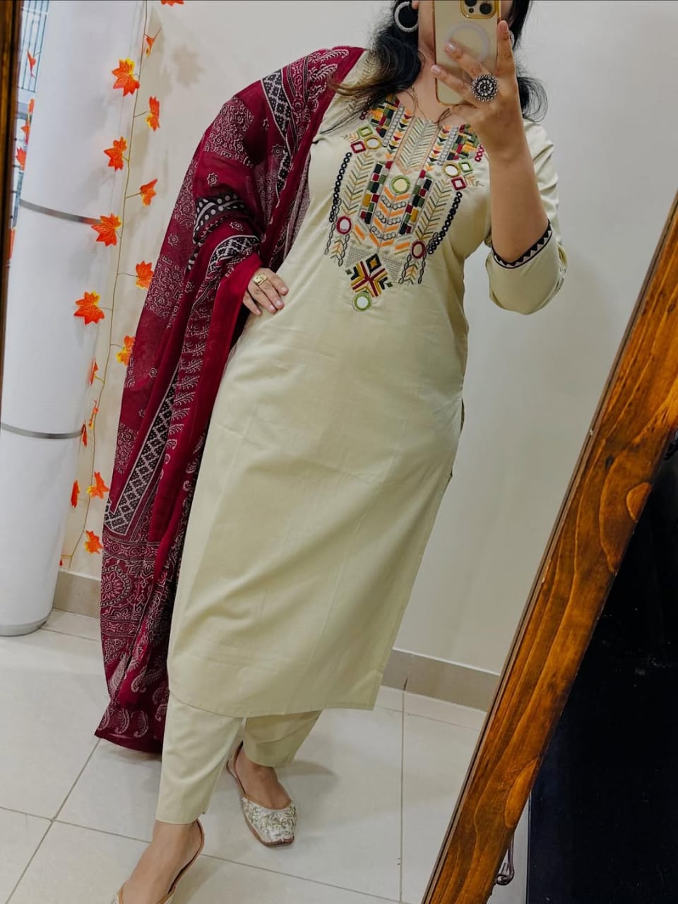 Heavy embroidery and hand Work Kurta Set For Woman(White)